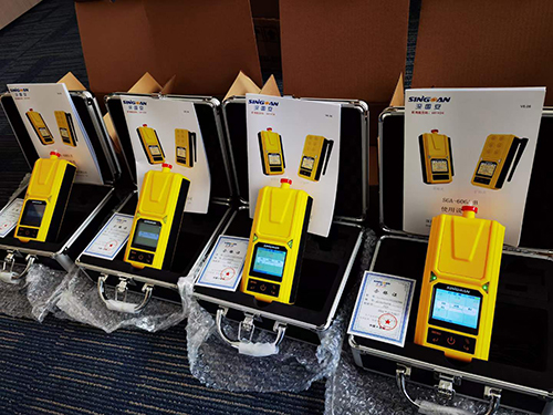 便攜式四氣檢測儀 便攜式四氣檢測儀